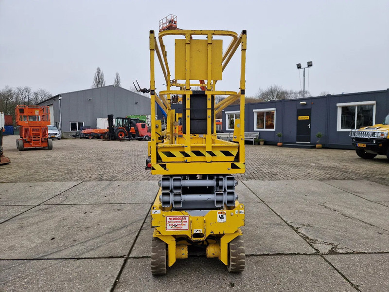 Genie GS2032 elektrisch werkhoogte 8m. met keuring - Žirklinis keltuvas: foto 5 Genie GS2032 elektrisch werkhoogte 8m. met keuring - Žirklinis keltuvas: foto 5