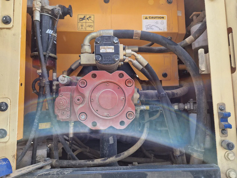 Ratinis ekskavatorius Hyundai Robex 140W-9 met airco: foto 18