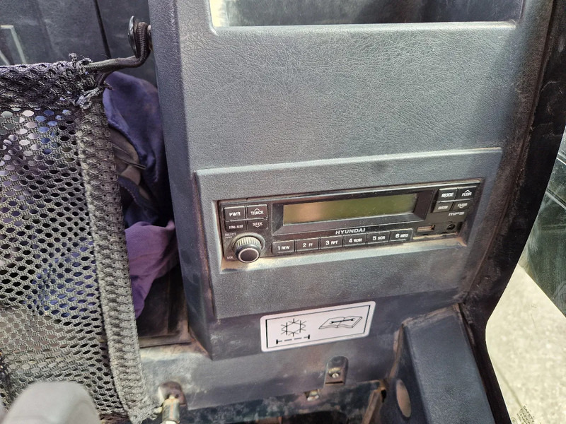 Ratinis ekskavatorius Hyundai Robex 140W-9 met airco: foto 11
