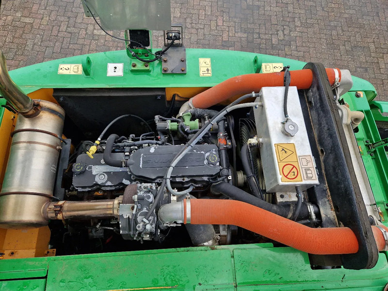 Hyundai Robex 160W-9A met 6-cilinder Cummins motor - Ratinis ekskavatorius: foto 5 Hyundai Robex 160W-9A met 6-cilinder Cummins motor - Ratinis ekskavatorius: foto 5