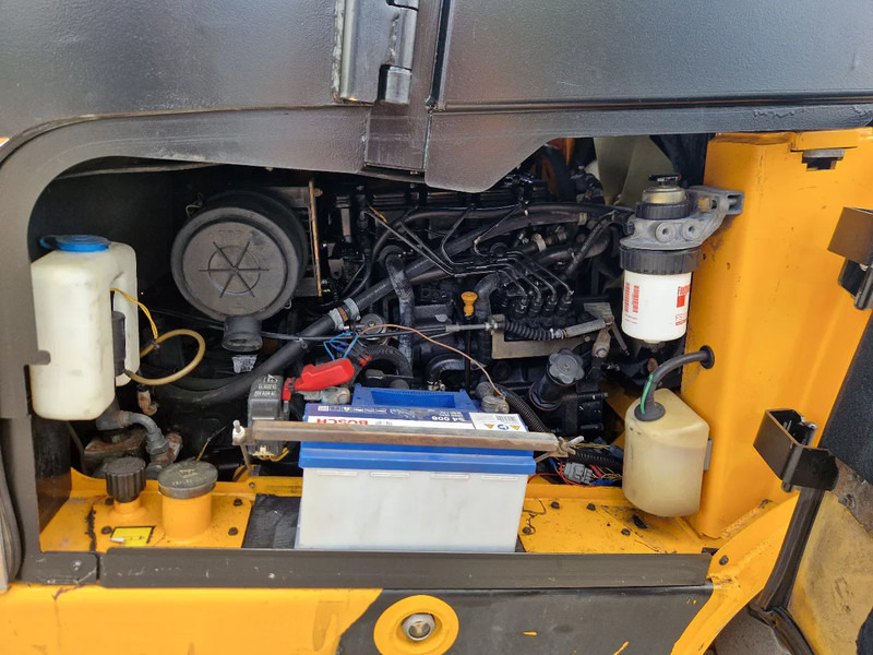 JBC TLT35D Teletruk - Dyzelinis krautuvas: foto 5 JBC TLT35D Teletruk - Dyzelinis krautuvas: foto 5