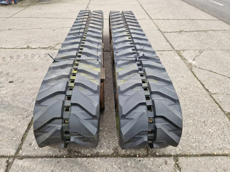 Komatsu nieuwe tracks t.b.v. PC75 tot PC88 - Vikšrai - Sunkvežimis: foto 5 Komatsu nieuwe tracks t.b.v. PC75 tot PC88 - Vikšrai - Sunkvežimis: foto 5
