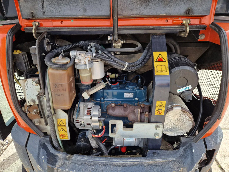 Kubota KX019-4 CW05 met 2 bakken - Mini ekskavatorius: foto 5 Kubota KX019-4 CW05 met 2 bakken - Mini ekskavatorius: foto 5