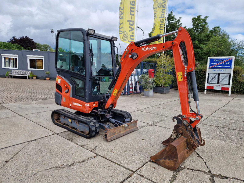 Kubota KX019-4 CW05 met 2 bakken - Mini ekskavatorius: foto 2 Kubota KX019-4 CW05 met 2 bakken - Mini ekskavatorius: foto 2