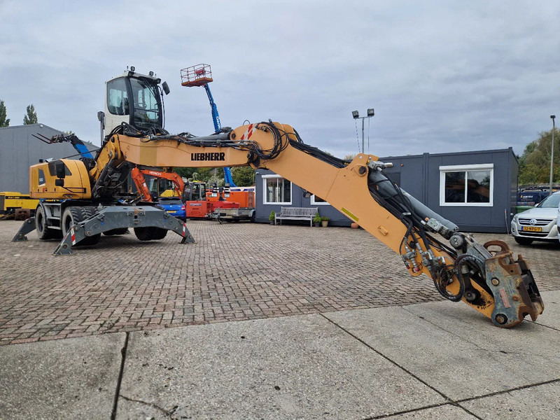 Liebherr A 920 Litronic - Ekskavatorius su ilga strėle: foto 4 Liebherr A 920 Litronic - Ekskavatorius su ilga strėle: foto 4