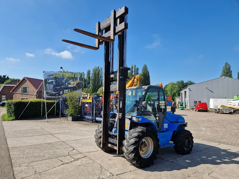 Manitou M50-4, 4X4 ruwterreinheftruck - Krautuvas-visureigis: foto 1 Manitou M50-4, 4X4 ruwterreinheftruck - Krautuvas-visureigis: foto 1