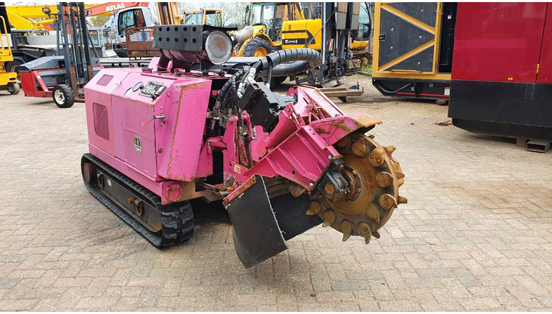 Onbekend Bandit 2900T stobben/stronkenfrees - Kelmų smulkintuvas: foto 1 Onbekend Bandit 2900T stobben/stronkenfrees - Kelmų smulkintuvas: foto 1
