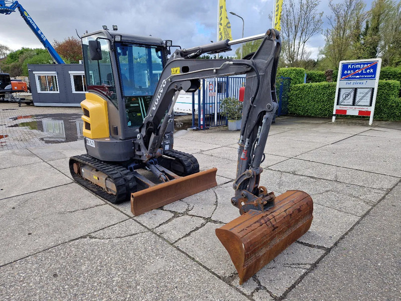 Volvo ECR25D met 2562 uur - Mini ekskavatorius: foto 2 Volvo ECR25D met 2562 uur - Mini ekskavatorius: foto 2
