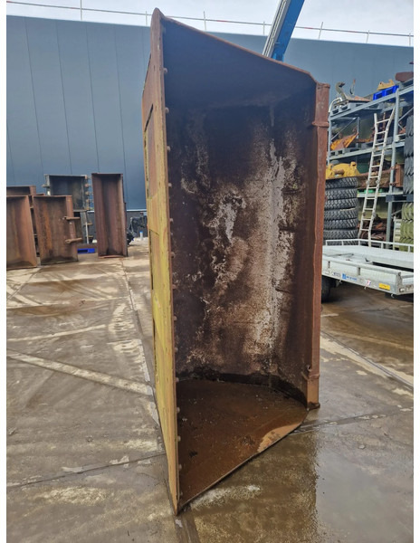 Volvo dichte wielladerbak 2.24m. breed - Kaušas - Statybinė technika: foto 3 Volvo dichte wielladerbak 2.24m. breed - Kaušas - Statybinė technika: foto 3