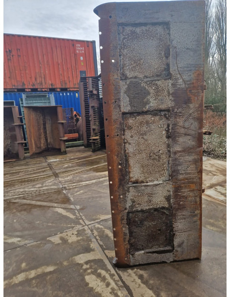 Volvo dichte wielladerbak breedte 2.24m. - Kaušas - Statybinė technika: foto 3 Volvo dichte wielladerbak breedte 2.24m. - Kaušas - Statybinė technika: foto 3