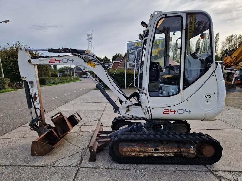 WACKER NEUSON 2404RD kan op een berghelling werken - Mini ekskavatorius: foto 3 WACKER NEUSON 2404RD kan op een berghelling werken - Mini ekskavatorius: foto 3