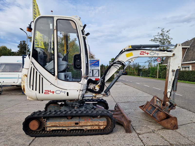 WACKER NEUSON 2404RD kan op een berghelling werken - Mini ekskavatorius: foto 4 WACKER NEUSON 2404RD kan op een berghelling werken - Mini ekskavatorius: foto 4