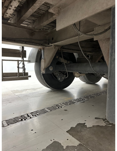 Su slankiojanciomis grindimis puspriekabė Benalu Walking Floor 92 cub: foto 15