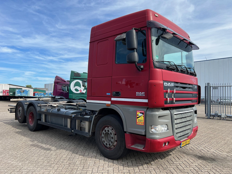 DAF XF105.460 Space Cab - Važiuoklės sunkvežimis: foto 3 DAF XF105.460 Space Cab - Važiuoklės sunkvežimis: foto 3