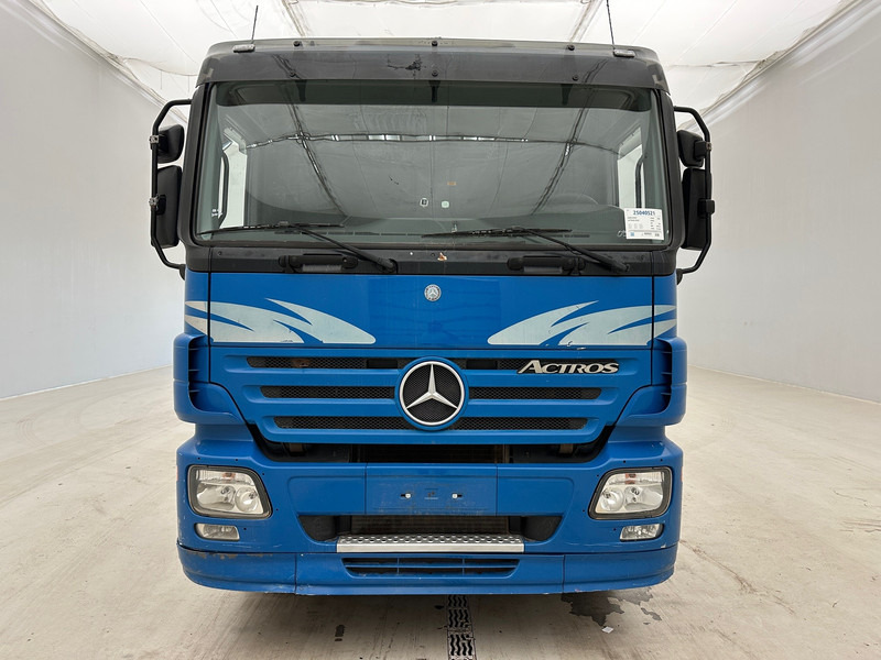 Mercedes-Benz Actros 2532 - 6x2 - Autocisterna: foto 2 Mercedes-Benz Actros 2532 - 6x2 - Autocisterna: foto 2
