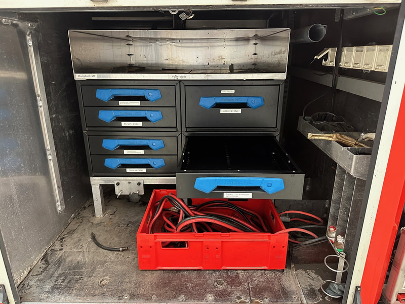 Autovežis sunkvežimis Renault D7.5: foto 5 Autovežis sunkvežimis Renault D7.5: foto 5