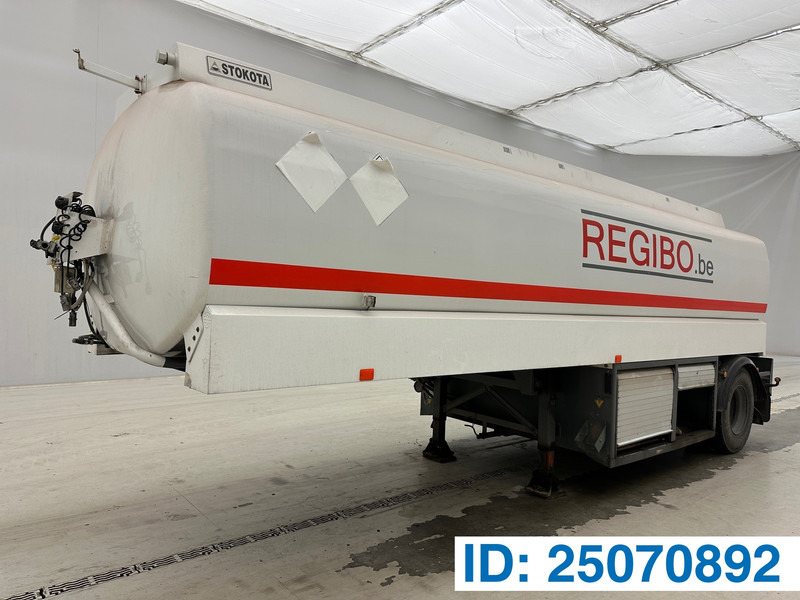Stokota Tank 23000 L - Puspriekabė cisterna: foto 1 Stokota Tank 23000 L - Puspriekabė cisterna: foto 1