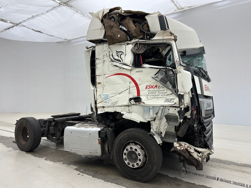 DAF XF 460 Super Space Cab - Vilkikas: foto 3 DAF XF 460 Super Space Cab - Vilkikas: foto 3