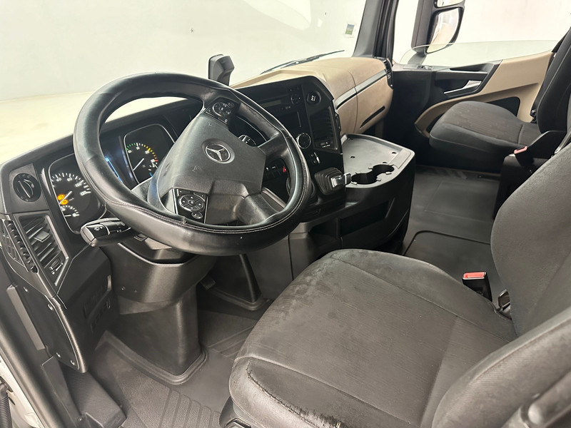 Vilkikas Mercedes-Benz Actros 1942: foto 9