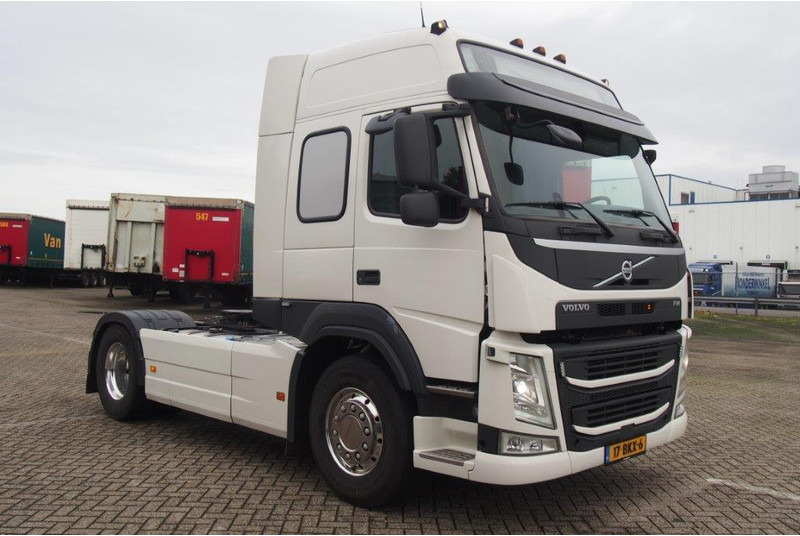 Volvo FM 410 Globetrotter - Vilkikas: foto 3 Volvo FM 410 Globetrotter - Vilkikas: foto 3