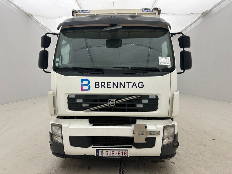 Volvo FE 300 - 6x2 - Tentinis sunkvežimis: foto 2 Volvo FE 300 - 6x2 - Tentinis sunkvežimis: foto 2