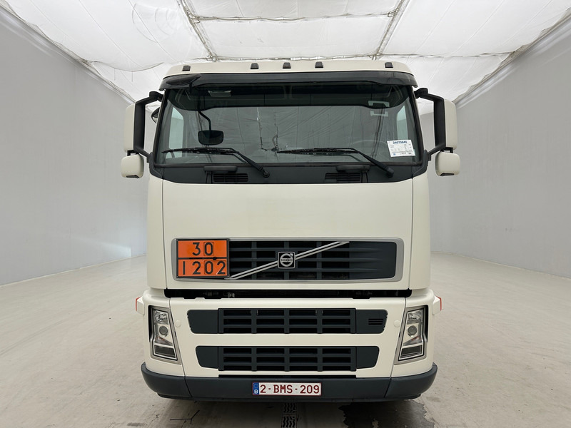 Volvo FH 440 - 6x2 - Autocisterna: foto 2 Volvo FH 440 - 6x2 - Autocisterna: foto 2