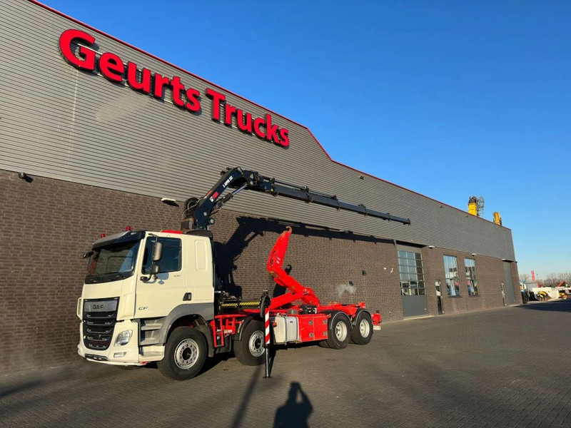 DAF CF 530 8X2 + HIAB HAAKARM + HIAB 262 EP-5 KRAAN/KRAN/CRANE/GRUA - Hook-lift sunkvežimis: foto 2 DAF CF 530 8X2 + HIAB HAAKARM + HIAB 262 EP-5 KRAAN/KRAN/CRANE/GRUA - Hook-lift sunkvežimis: foto 2