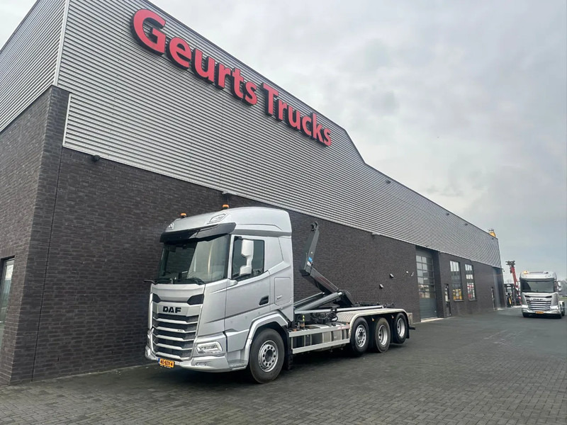 DAF XF 530 8X2 TRIPLE VDL S-30-6700 HAAKARMSYSTEEM/ABROLLKIPPER/HOOKLIFT/NIEUW/NEW - Hook-lift sunkvežimis: foto 2 DAF XF 530 8X2 TRIPLE VDL S-30-6700 HAAKARMSYSTEEM/ABROLLKIPPER/HOOKLIFT/NIEUW/NEW - Hook-lift sunkvežimis: foto 2