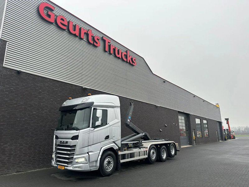 DAF XF 530 8X2 TRIPLE VDL S-30-6700 HAAKARMSYSTEEM/ABROLLKIPPER/HOOKLIFT/NIEUW/NEW - Hook-lift sunkvežimis: foto 2 DAF XF 530 8X2 TRIPLE VDL S-30-6700 HAAKARMSYSTEEM/ABROLLKIPPER/HOOKLIFT/NIEUW/NEW - Hook-lift sunkvežimis: foto 2