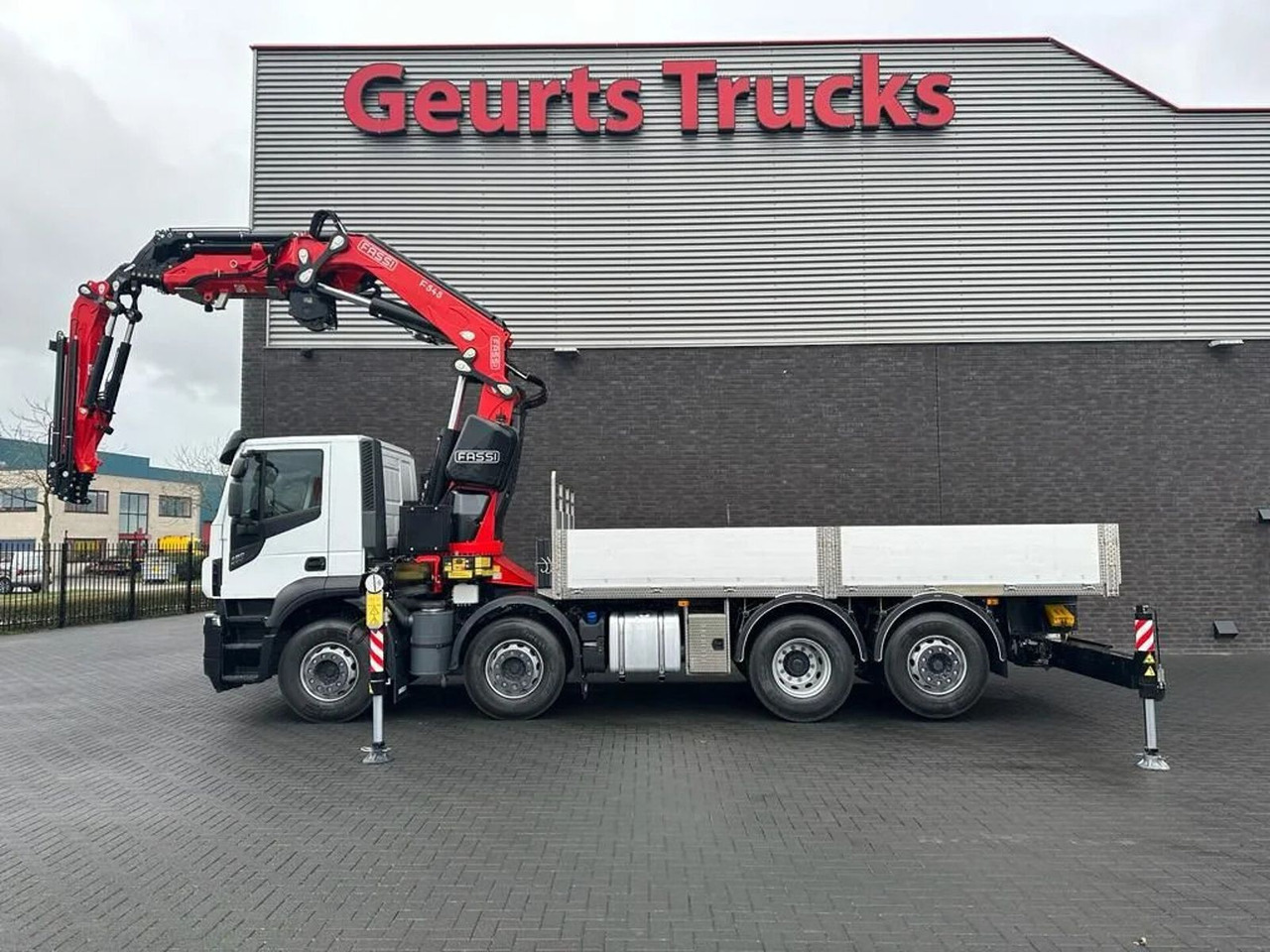 Iveco Stralis 480 X-WAY 8X2 + FASSI 545RA.2.26 + JIB L - Sunkvežimis su kranu: foto 5 Iveco Stralis 480 X-WAY 8X2 + FASSI 545RA.2.26 + JIB L - Sunkvežimis su kranu: foto 5