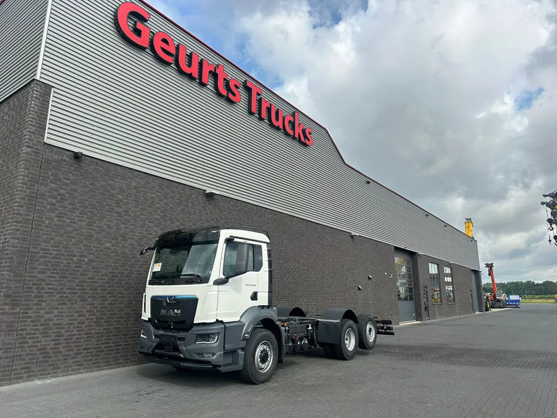 MAN TGS 26.520 6X2H-4 BL CH HYDRO DRIVE CHASSIS CABINE (NIEUW) - Važiuoklės sunkvežimis: foto 2 MAN TGS 26.520 6X2H-4 BL CH HYDRO DRIVE CHASSIS CABINE (NIEUW) - Važiuoklės sunkvežimis: foto 2