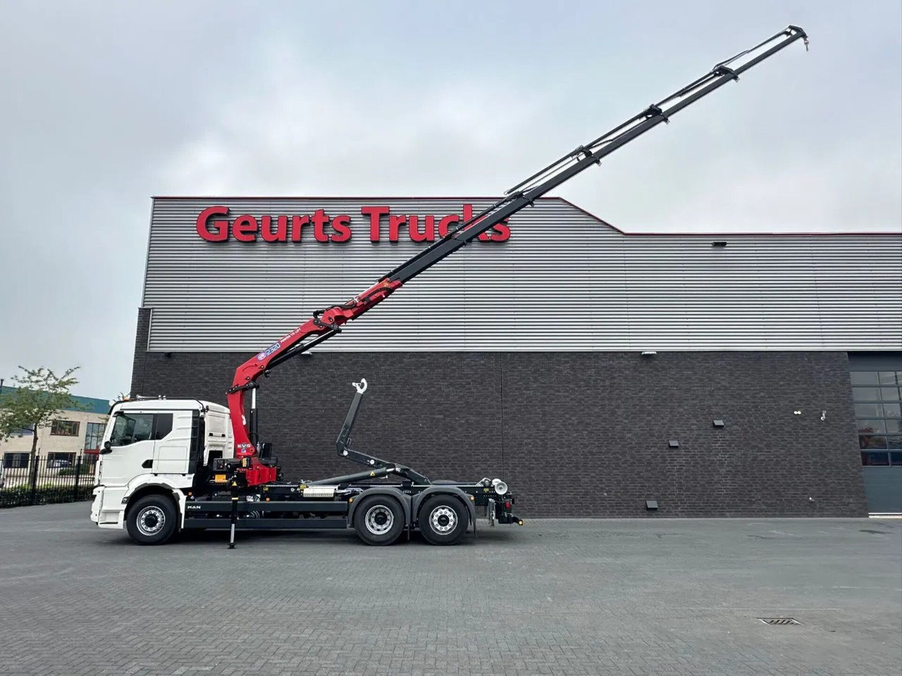 MAN TGS 26.520 6X4H-4 BL NEW MODEL + MEILLER HAAKARM - Hook-lift sunkvežimis, Sunkvežimis su kranu: foto 2 MAN TGS 26.520 6X4H-4 BL NEW MODEL + MEILLER HAAKARM - Hook-lift sunkvežimis, Sunkvežimis su kranu: foto 2