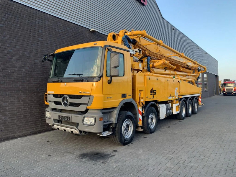Mercedes-Benz Actros 5041 10X4 + SERMAC 6 RZ 56 METER CONCRETE PUMP - Betono siurblys: foto 2 Mercedes-Benz Actros 5041 10X4 + SERMAC 6 RZ 56 METER CONCRETE PUMP - Betono siurblys: foto 2