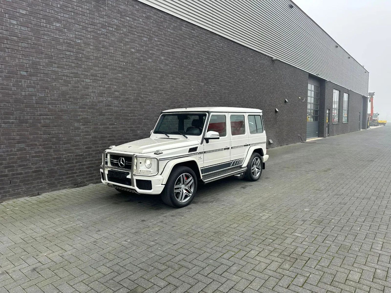 Mercedes-Benz G 63 AMG - Visureigis: foto 3 Mercedes-Benz G 63 AMG - Visureigis: foto 3