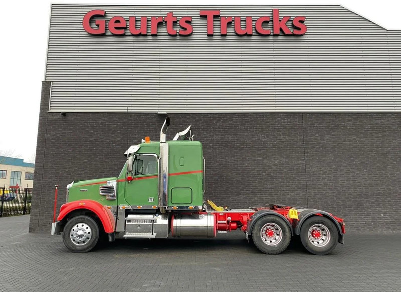 Freightliner CORONADA 6X4 EURO 6 TREKKER/TRACTOR/SATTELZUGMASCHINE/SHOWTRUCK - Vilkikas: foto 1 Freightliner CORONADA 6X4 EURO 6 TREKKER/TRACTOR/SATTELZUGMASCHINE/SHOWTRUCK - Vilkikas: foto 1