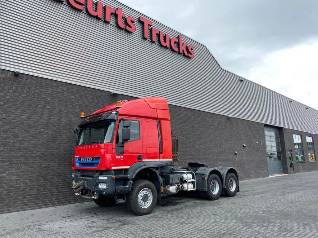Iveco Trakker 560 SIVI 6X6 HEAVY DUTY PRIME MOVER 275 - Vilkikas: foto 2 Iveco Trakker 560 SIVI 6X6 HEAVY DUTY PRIME MOVER 275 - Vilkikas: foto 2