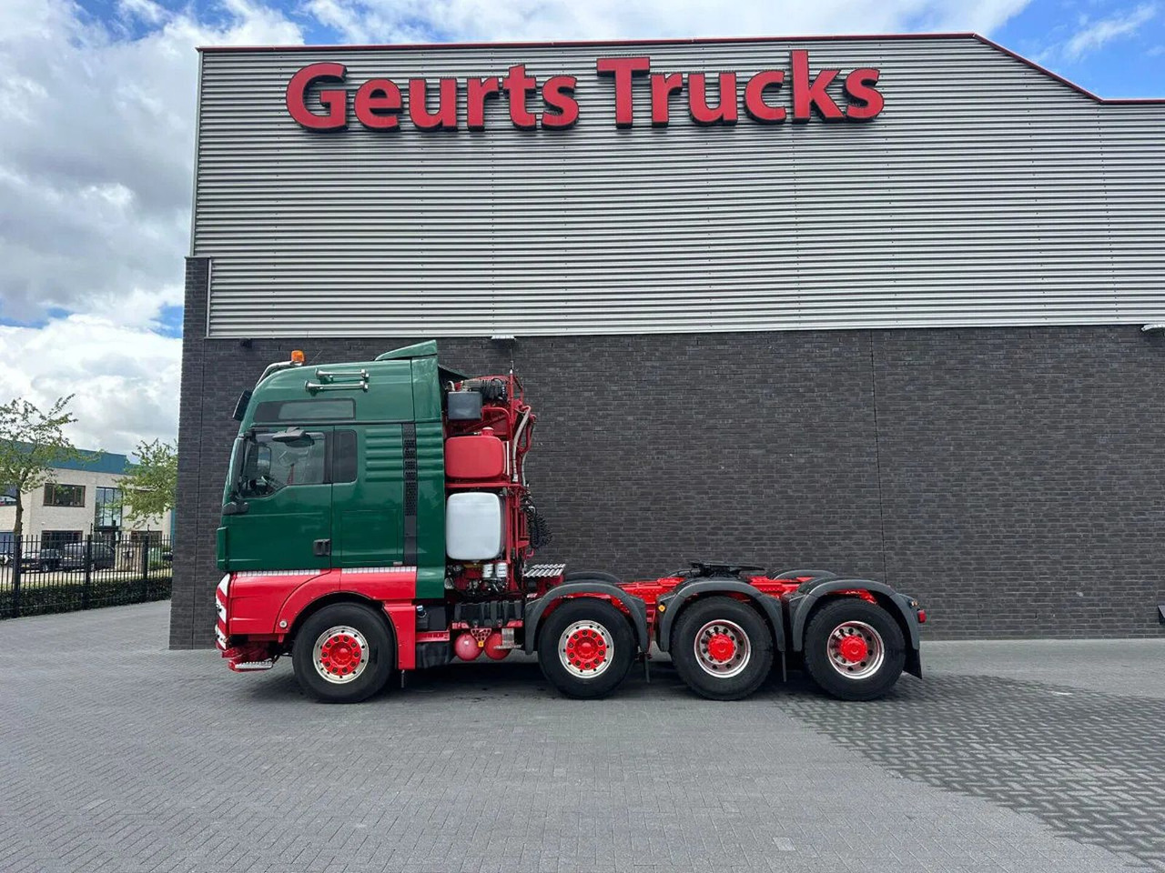 MAN TGX 41.640 8X4/4 BBS HEAVY DUTY TRACTOR 500 TONS - Vilkikas: foto 1 MAN TGX 41.640 8X4/4 BBS HEAVY DUTY TRACTOR 500 TONS - Vilkikas: foto 1