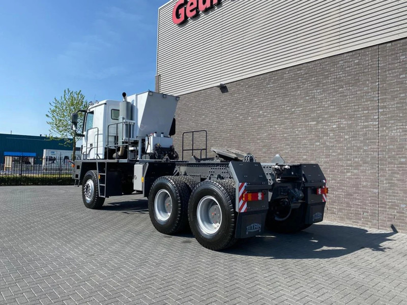 Mercedes-Benz TITAN 5560 Z52-600 F TITAN 5560 Z52-600 F 6X6 HEAVY-DUTY TRUCK - Vilkikas: foto 3 Mercedes-Benz TITAN 5560 Z52-600 F TITAN 5560 Z52-600 F 6X6 HEAVY-DUTY TRUCK - Vilkikas: foto 3