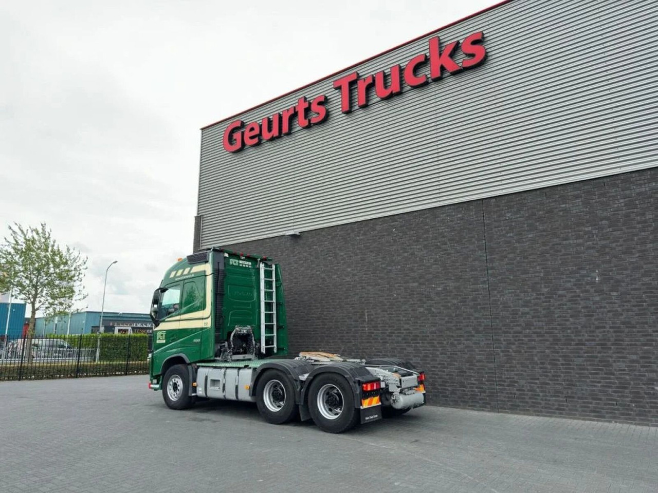 Volvo FH 500 6X4 TREKKER/TRACTOR/SZM EURO 6 HYDRAULIC - Vilkikas: foto 3 Volvo FH 500 6X4 TREKKER/TRACTOR/SZM EURO 6 HYDRAULIC - Vilkikas: foto 3