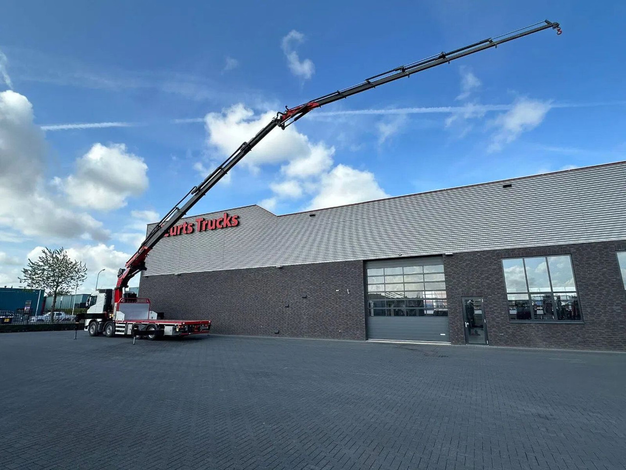 Volvo FH 540 8X2 MET HMF 9520K-K6 + JIB FJ2000-K6 KRAA - Sunkvežimis su kranu: foto 3 Volvo FH 540 8X2 MET HMF 9520K-K6 + JIB FJ2000-K6 KRAA - Sunkvežimis su kranu: foto 3