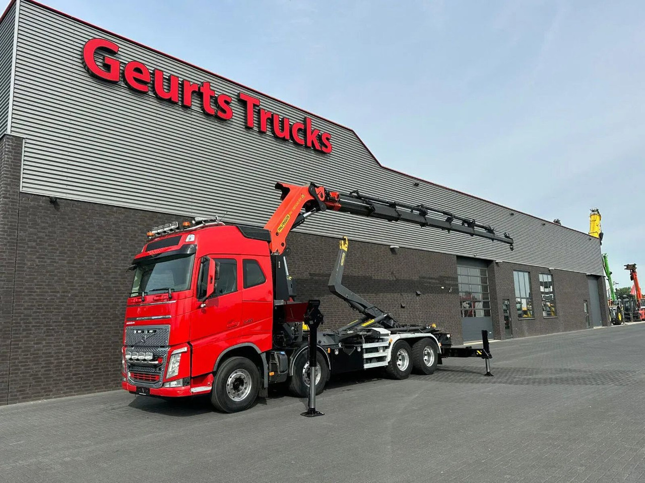 Volvo FH 540 8X4F R PK78002-SH KRAAN / KRAN / CRANE + - Hook-lift sunkvežimis, Sunkvežimis su kranu: foto 2 Volvo FH 540 8X4F R PK78002-SH KRAAN / KRAN / CRANE + - Hook-lift sunkvežimis, Sunkvežimis su kranu: foto 2