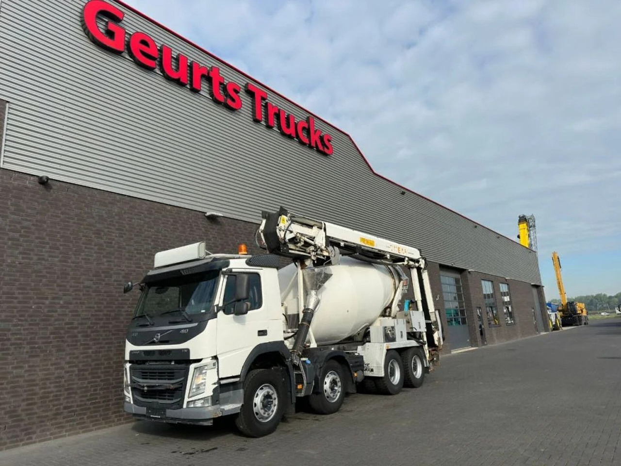 Volvo FM 410 8X4 + STETTER 9 M3 MIXER/MISCHER + THEAM - Betonvežis: foto 2 Volvo FM 410 8X4 + STETTER 9 M3 MIXER/MISCHER + THEAM - Betonvežis: foto 2