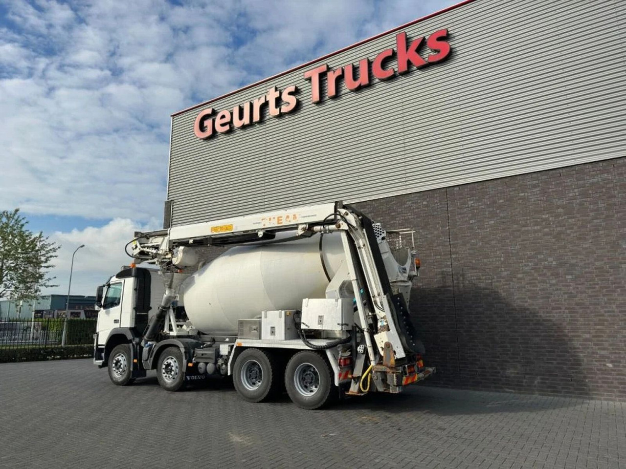 Volvo FM 410 8X4 + STETTER 9 M3 MIXER/MISCHER + THEAM - Betonvežis: foto 3 Volvo FM 410 8X4 + STETTER 9 M3 MIXER/MISCHER + THEAM - Betonvežis: foto 3