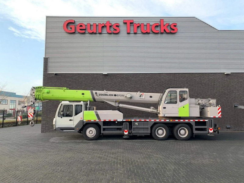 Zoomlion QY25V51.5 25 TONS CRANE/KRAN/GRUA/KRAAN - Visureigis kranas: foto 1 Zoomlion QY25V51.5 25 TONS CRANE/KRAN/GRUA/KRAAN - Visureigis kranas: foto 1
