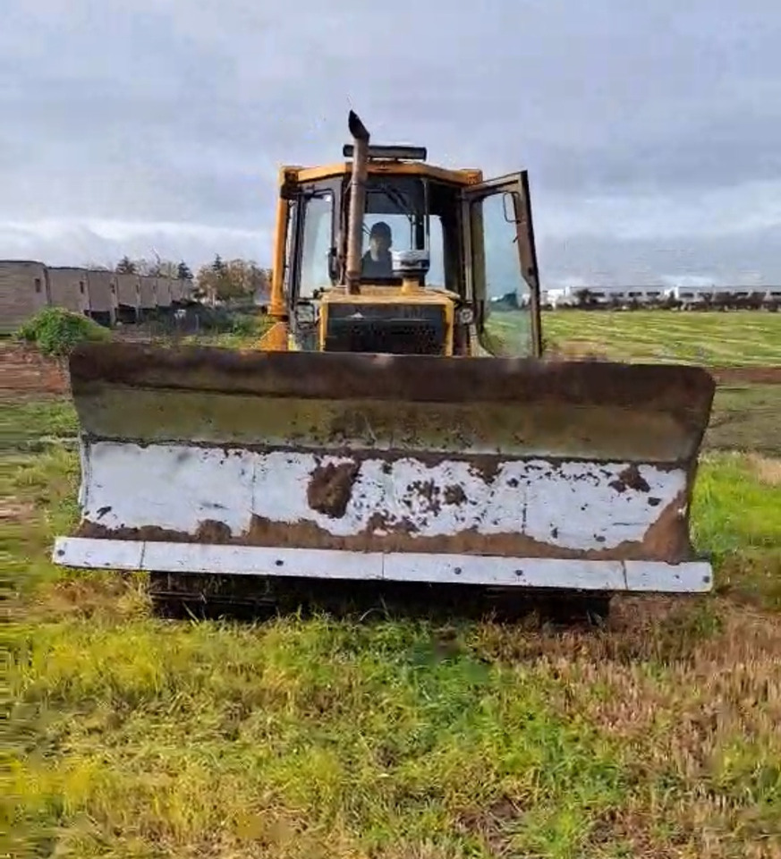 CATERPILLAR D5 M - Buldozeris: foto 2 CATERPILLAR D5 M - Buldozeris: foto 2