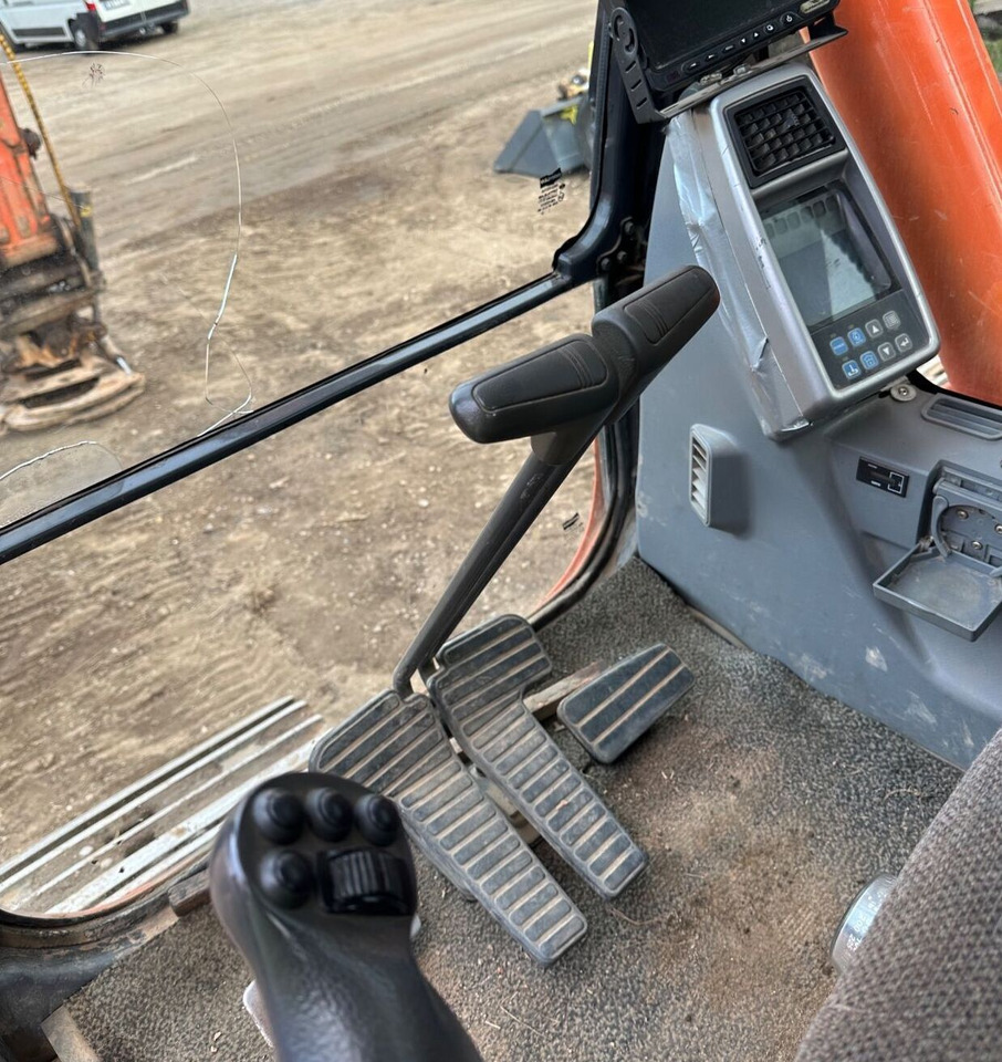 DOOSAN DX 225 LC - Vikšrinis ekskavatorius: foto 5 DOOSAN DX 225 LC - Vikšrinis ekskavatorius: foto 5