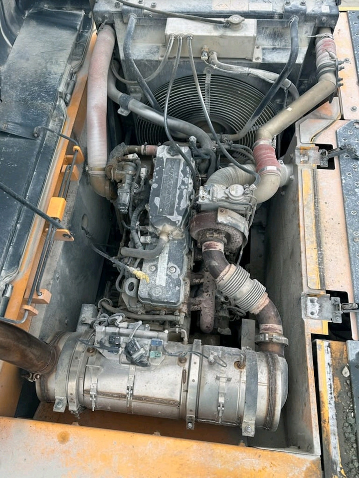 Hyundai R 300 - Vikšrinis ekskavatorius: foto 4 Hyundai R 300 - Vikšrinis ekskavatorius: foto 4