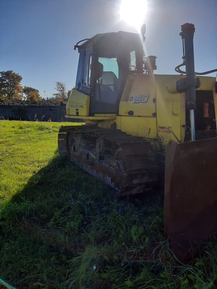 NEW HOLLAND D150 - Buldozeris: foto 3 NEW HOLLAND D150 - Buldozeris: foto 3