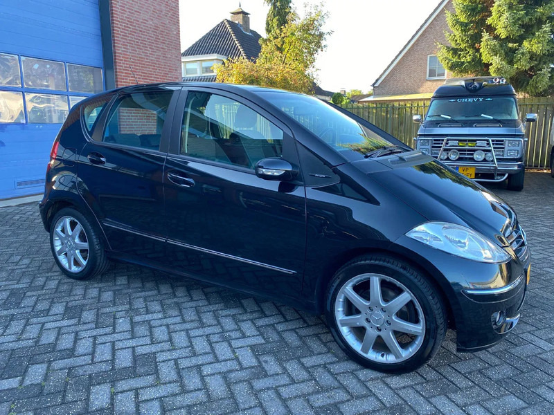 Mercedes-Benz A-Klasse 170 Automaat,Avantgarde. - Lengvasis automobilis: foto 2 Mercedes-Benz A-Klasse 170 Automaat,Avantgarde. - Lengvasis automobilis: foto 2
