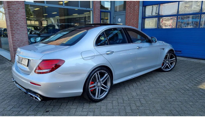 Mercedes-Benz E-Klasse 63 S, 4 Matic AMG..... Premium plus. - Sedanas: foto 3 Mercedes-Benz E-Klasse 63 S, 4 Matic AMG..... Premium plus. - Sedanas: foto 3